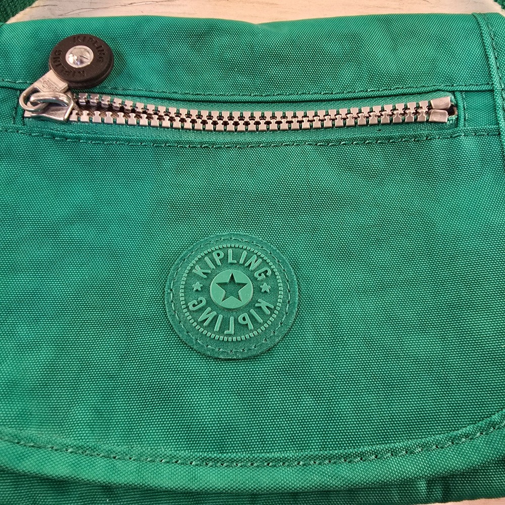 Kipling Green Crinkle Nylon Crossbody Bag Small Messenger Shoulder Bag - Picture 2 of 7